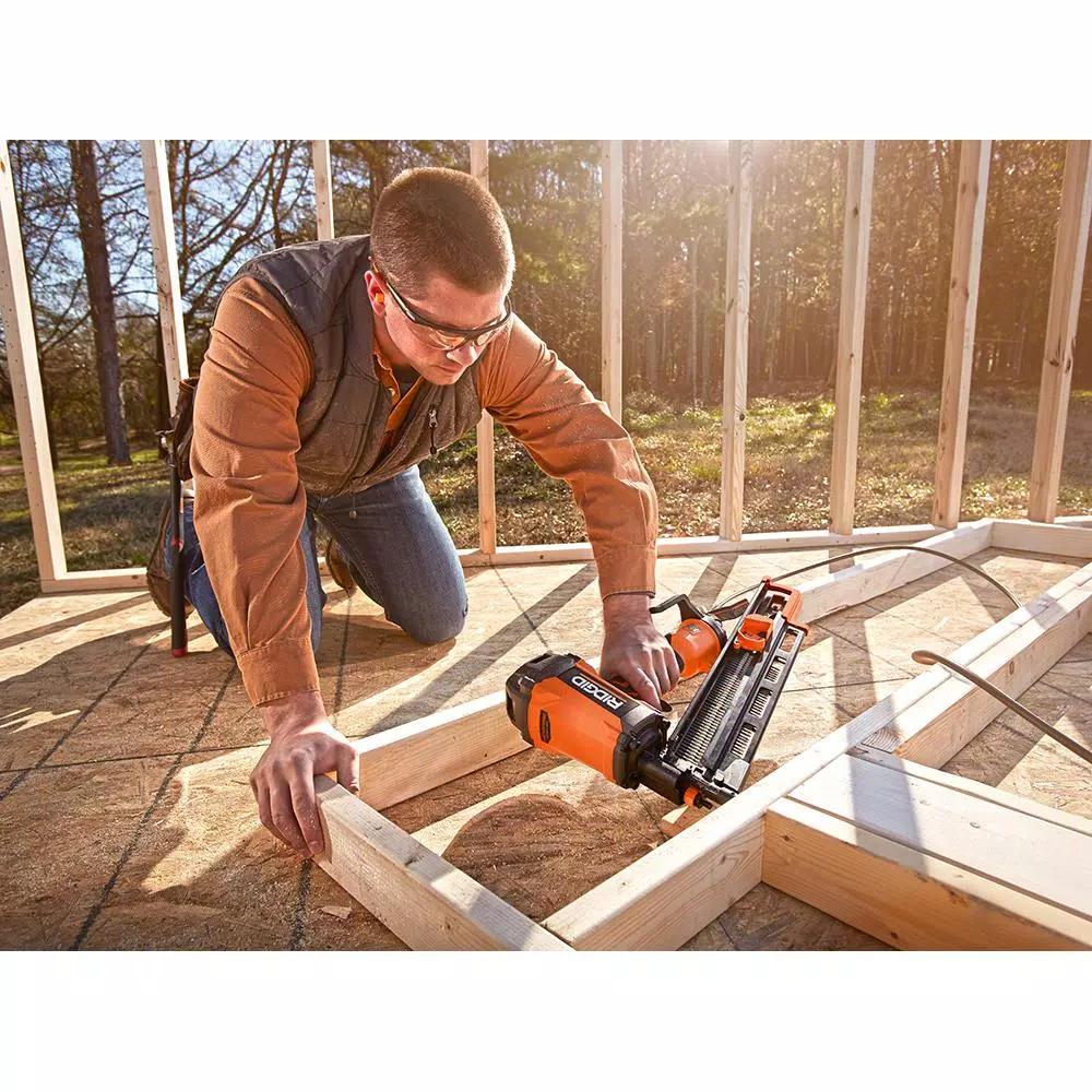 RIDGID 21-Degree 3-1/2 in. Framing Nailer and 3-1/2 in. Full-Size Palm Nailer Combo Kit