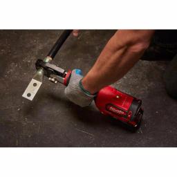 Milwaukee M18 FORCE LOGIC 600 MCM Cordless Crimper Kit with 750 MCM Cu/Al Cutting Jaw thumbnail 5