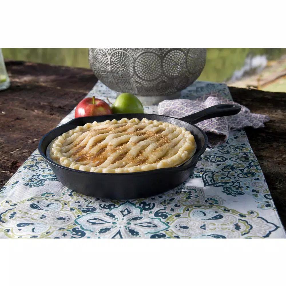 Bayou Classic 10 in. Cast Iron Skillet, Pre-Seasoned Black Cookware