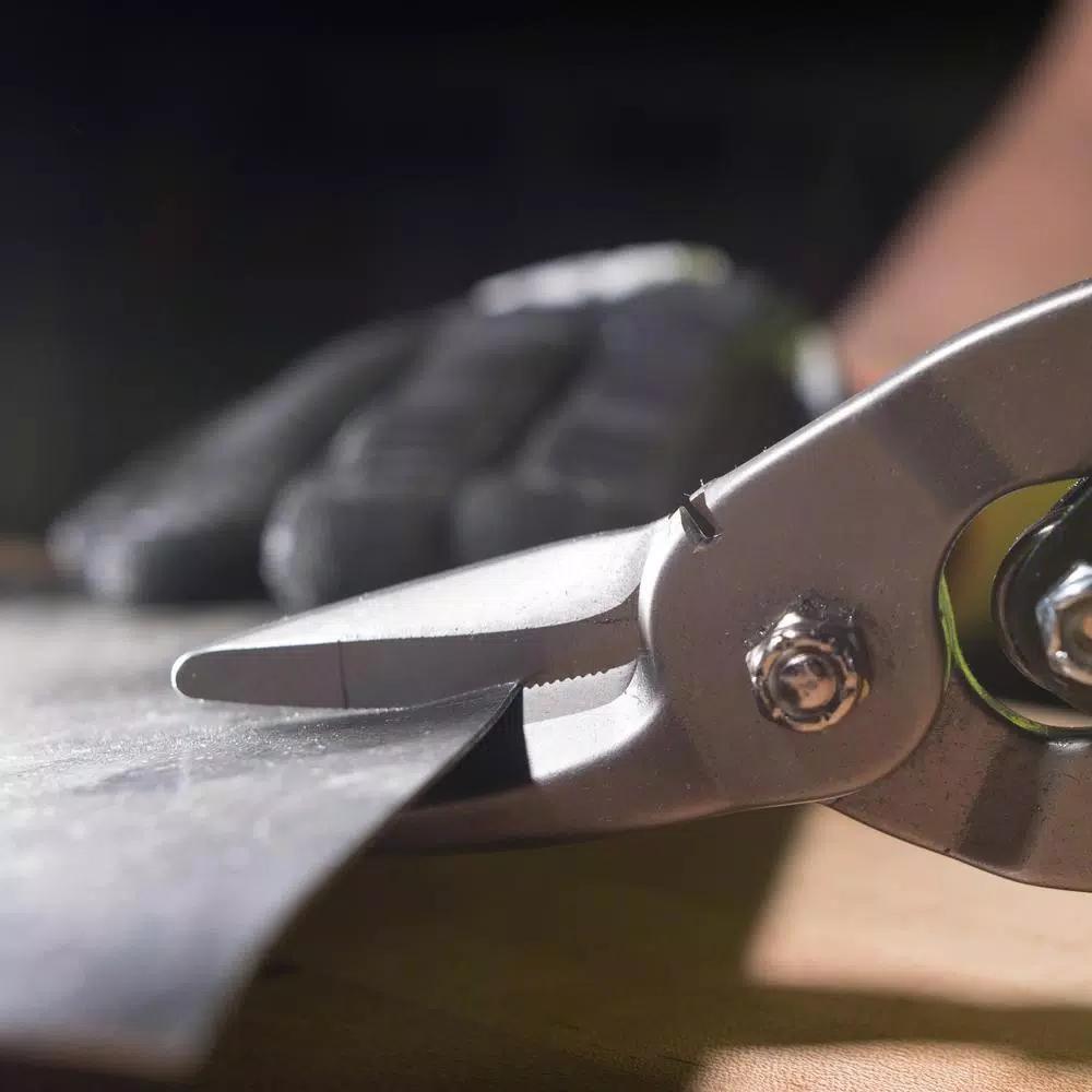 Klein Tools Straight Cutting Aviation Snips with Integrated Wire Cutter, 18-Gauge Steel Capacity