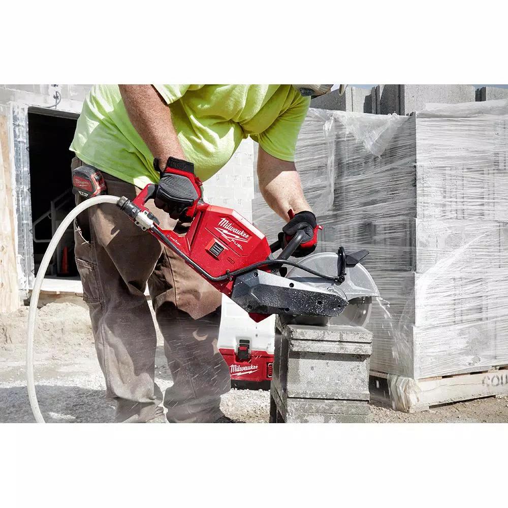 Milwaukee M18 FUEL 9 in. Cut Off Saw Kit with ONE-KEY and M18 SWITCH TANK Water Supply Kit