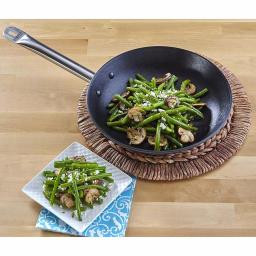 IMUSA 14 in. Light Cast Iron Pre-Seasoned Wok with Helper Handle thumbnail 5