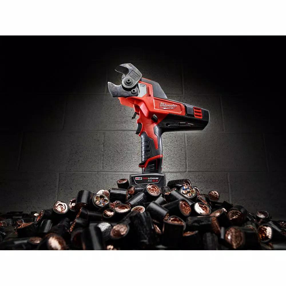Milwaukee M12 12V Lithium-Ion Cordless 600 MCM Cable Cutter Kit with 3.0Ah Battery and Charger