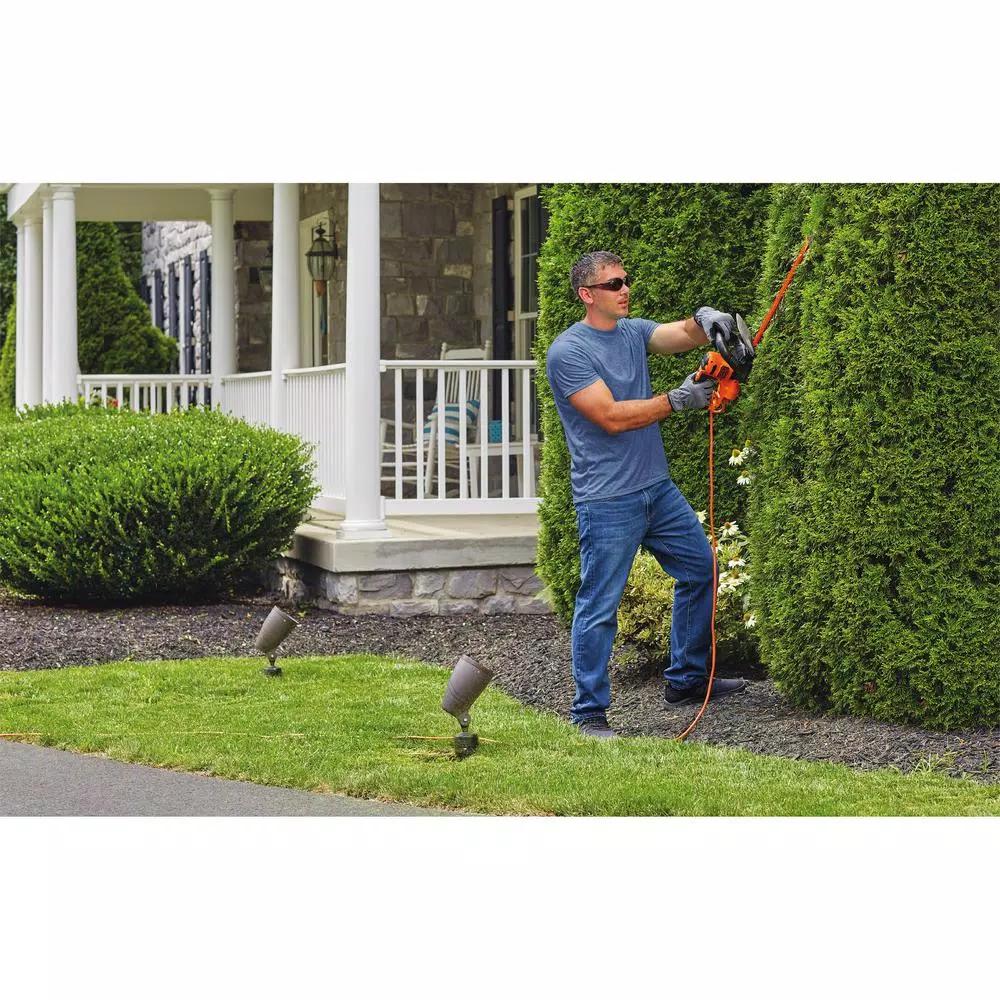BLACK+DECKER SAWBLADE 22 in. Corded Electric Hedge Trimmer, 4 Amp
