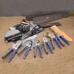 Klein Tools 12 in. Tin Snips with High-Carbon Steel Replaceable Blades thumbnail 4