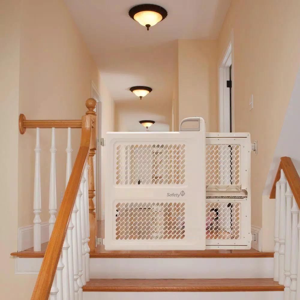 Safety 1st Lift, Lock and Swing Gate - 2-in-1 Hardware and Pressure Mount Security Gate
