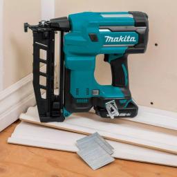 Makita 18V LXT Cordless 16-Gauge Straight Finish Nailer Kit (2.5 in.) with (2) 2.0 Ah Batteries & Charger thumbnail 4