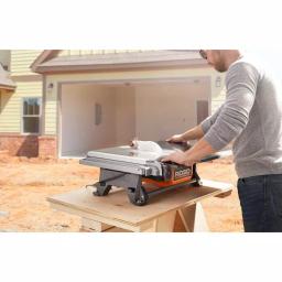 RIDGID 7 in. Corded Wet Tile Saw with 24 in. Rip Capacity and Gel-Foam Knee Pads Bundle thumbnail 8