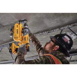 DEWALT 20V MAX XR Brushless 1-1/8 in. SDS Plus D-Handle Rotary Hammer Kit with Dust Extractor & (2) 6.0Ah Batteries thumbnail 5