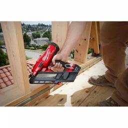 Milwaukee M18 FUEL 3-1/2 in. 30-Degree Cordless Framing Nailer Kit with Performance Safety Glasses thumbnail 5