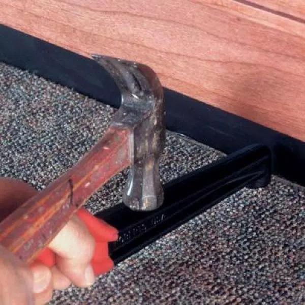 ROBERTS Nail Driving Bar with Magnetic Head, 12 in. Reach