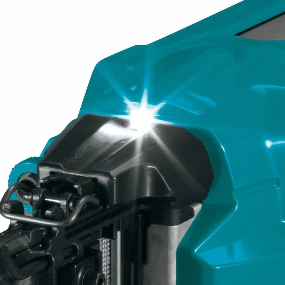 Makita 18V LXT Cordless 16-Gauge Straight Finish Nailer Kit (2.5 in.) with (2) 2.0 Ah Batteries & Charger