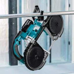 Makita 18V LXT Cordless Portable Band Saw Kit with 3x 5.0Ah Batteries and Charger thumbnail 9