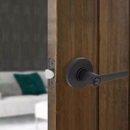 Defiant Highland Matte Black Keyed Entry Door Lever with Round Rose thumbnail 2
