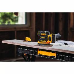 DEWALT 20V MAX XR Brushless 5 in. Cordless Random Orbital Sander Kit with 5.0 Ah Battery thumbnail 7