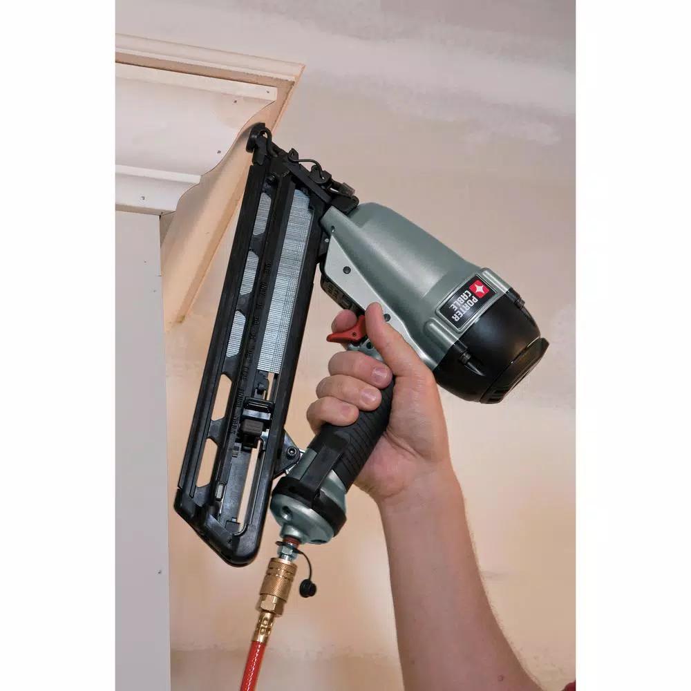Porter-Cable 15-Gauge 2-1/2 in. Angled Finish Nailer Kit with Bonus 18-Gauge Brad Nailer Kit