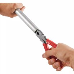 Milwaukee 2-Piece Pliers Set: 9 in. High Leverage Lineman's & 8 in. Long Nose Pliers thumbnail 5
