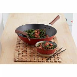 IMUSA 14 in. Light Cast Iron Pre-Seasoned Wok with Wood Handle thumbnail 4