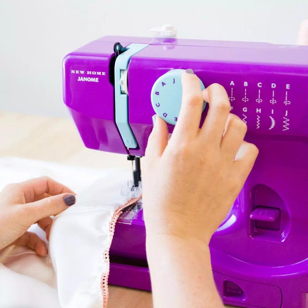 Janome Thunder Compact 10-Stitch Sewing Machine