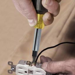 Klein Tools 3-Piece Electrical Tool Set with Non-Contact Voltage Tester, Multi-Bit Screwdriver and Wire Stripper thumbnail 6