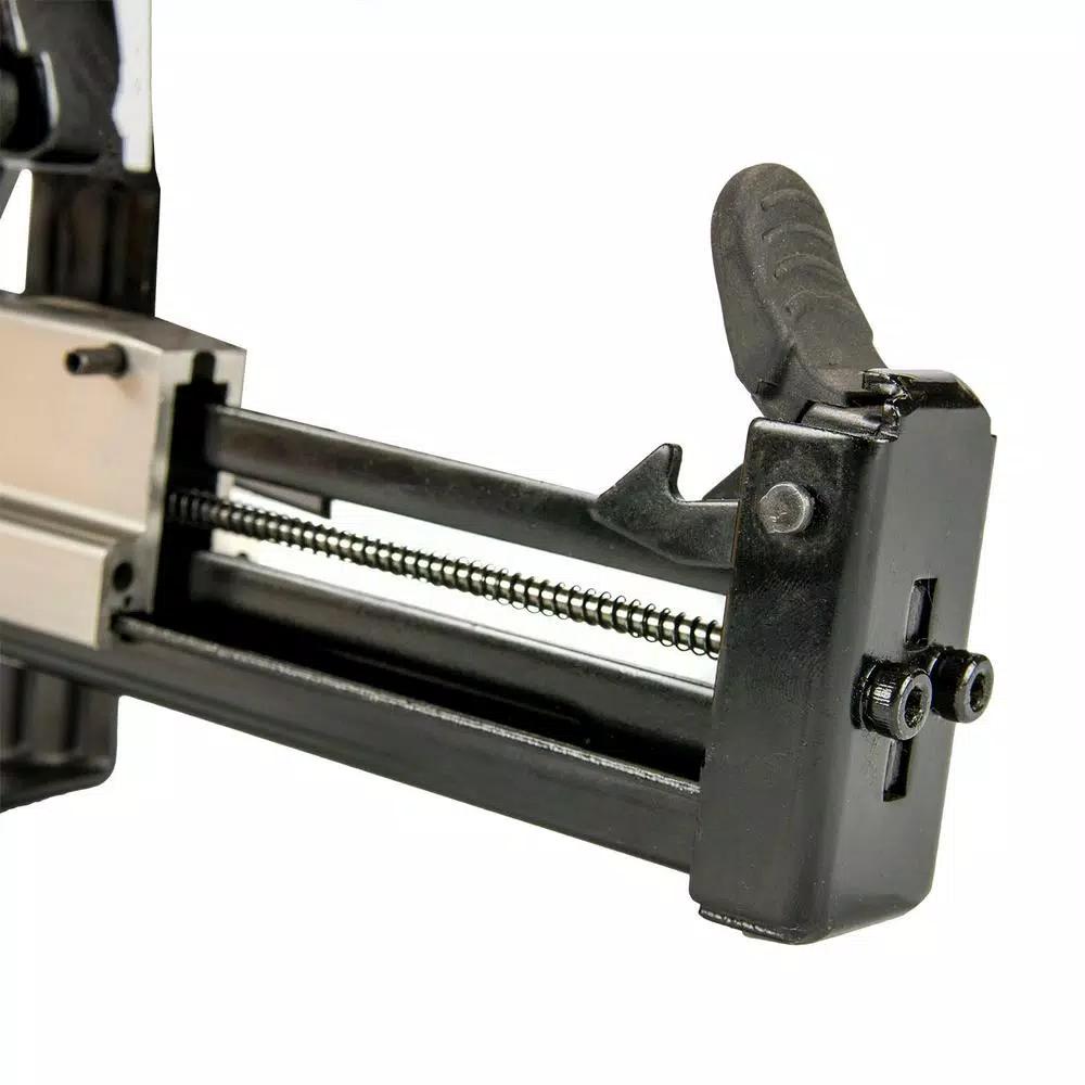 Freeman 18-Gauge 1-1/4 in. Pneumatic Plastic Cap Stapler Kit with Canvas Bag