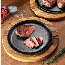 Tramontina Churrasco 9 in. Cast Iron Sizzle and Serve Pan with Teakwood Trivet, 4-Pack thumbnail 5