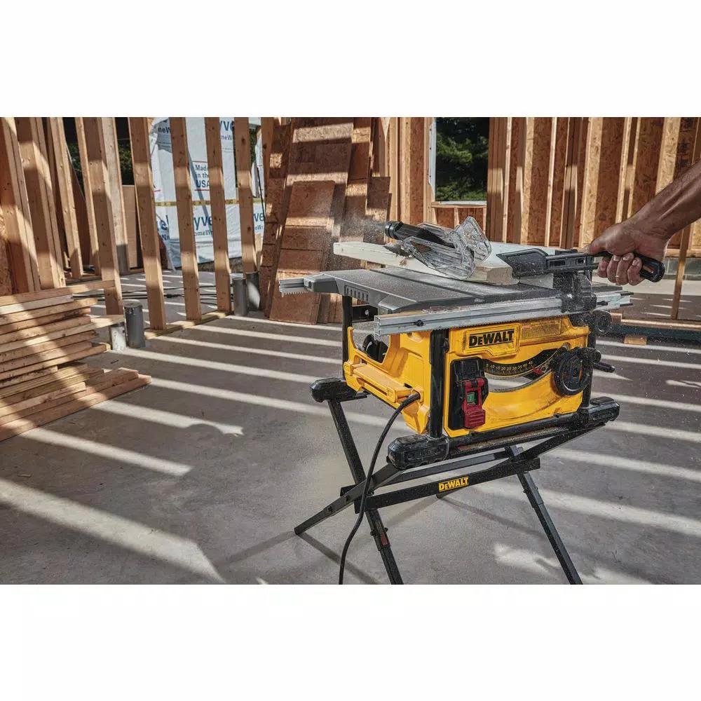 DEWALT 8-1/4 in. 15 Amp Corded Compact Jobsite Table Saw with Bonus Stand