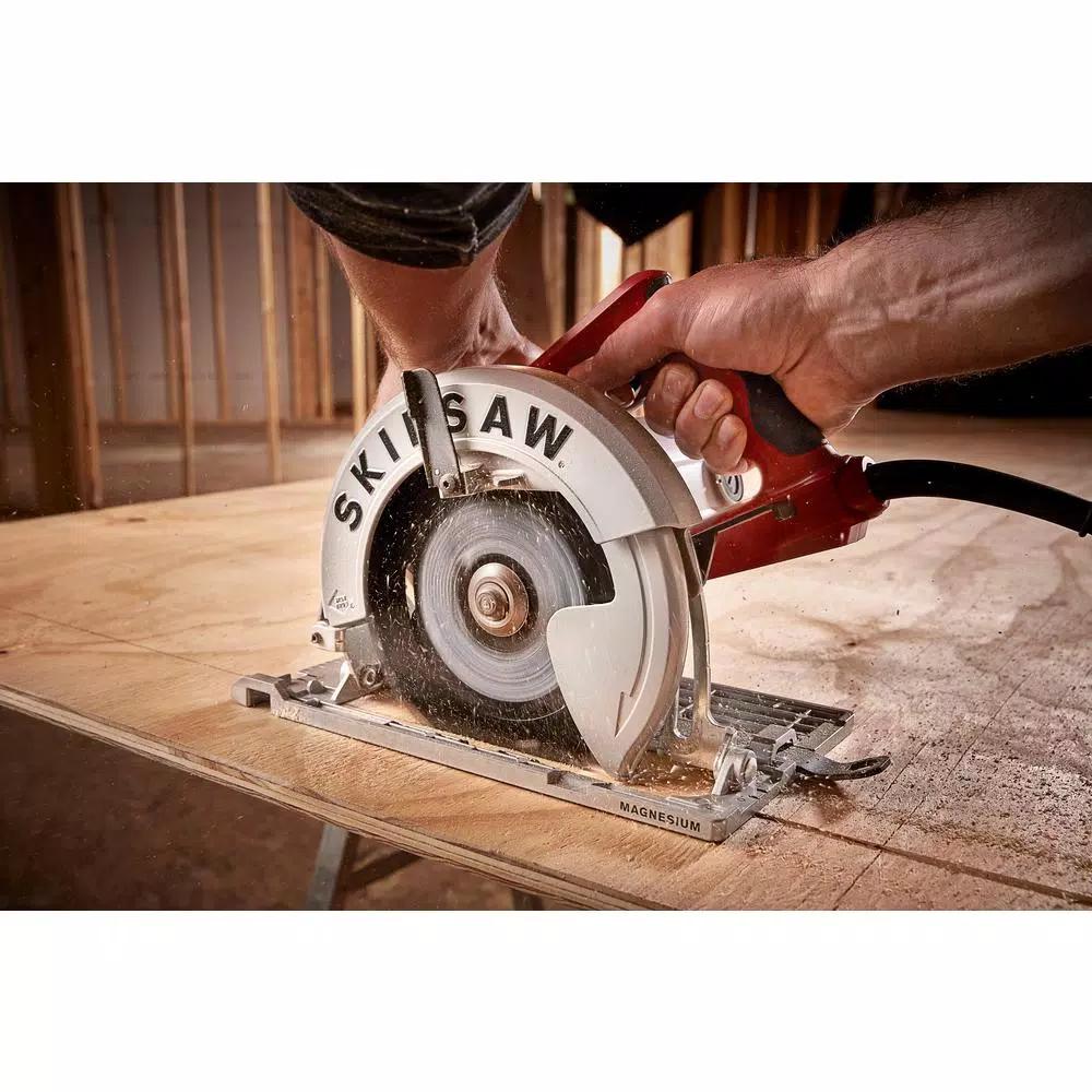 Skilsaw 7-1/4 in. Magnesium Left Blade Sidewinder Circular Saw, 15 Amp