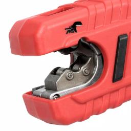 Milwaukee M12 12V Cordless Copper Tubing Cutter & HACKZALL Reciprocating Saw Kit thumbnail 5