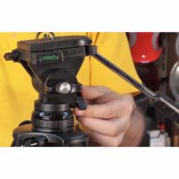 Leica TRI100 Aluminum Tripod with Tilting Head for Lino Lasers and Surveying Instruments thumbnail 7