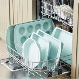 Wilton Texturra Performance 7-Piece Non-Stick Textured Bakeware Set, Blue thumbnail 6