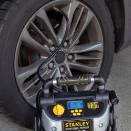 Stanley J5C09D 1200 Peak Amp Jump Starter with 120 PSI Digital Compressor and USB Power Station thumbnail 5