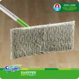 Swiffer Sweeper Dry and Wet Mop Starter Kit with 10 Cloths thumbnail 9
