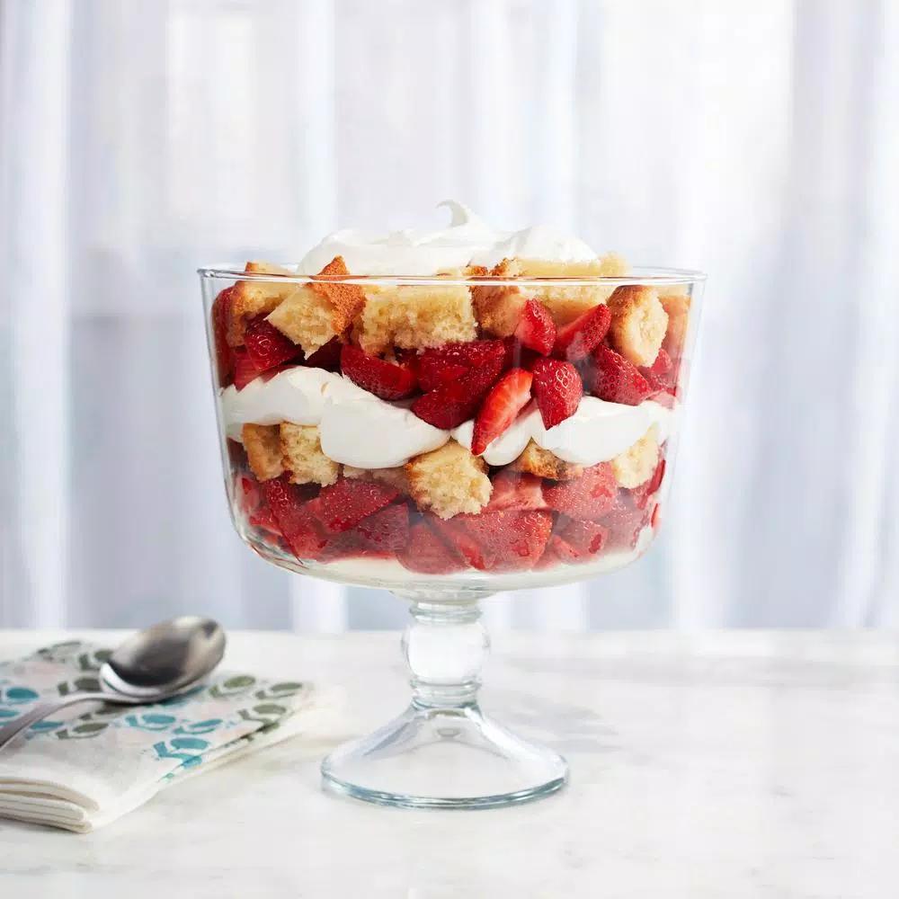 Libbey Selene 9 in. Glass Trifle Bowl, 96 oz Footed Pedestal Serving Bowl, Clear