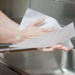 Kleenex C-Fold White Paper Towels, 1-Ply, 150 Sheets per Pack, 16 Packs per Carton thumbnail 6