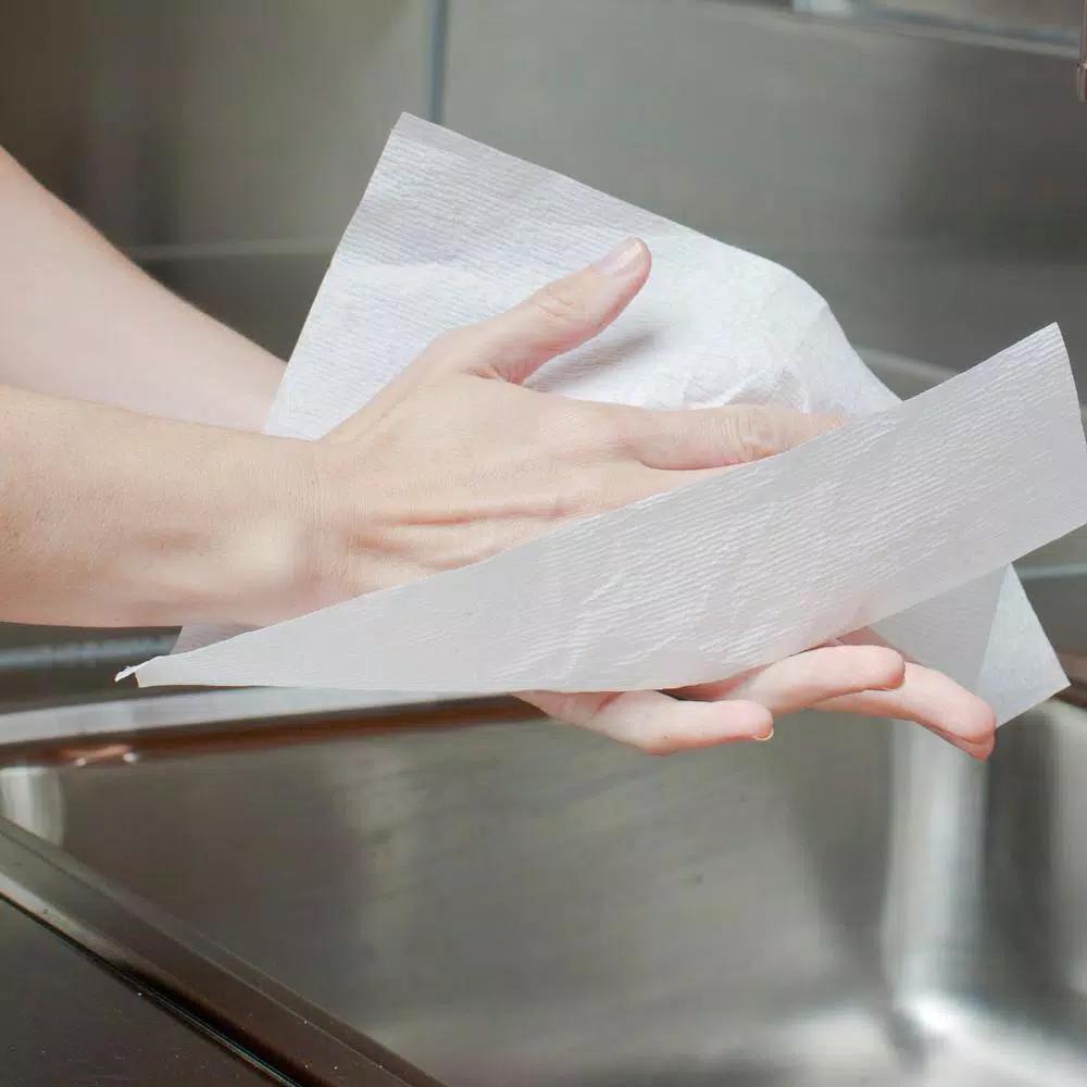 Kleenex C-Fold White Paper Towels, 1-Ply, 150 Sheets per Pack, 16 Packs per Carton