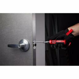 Milwaukee 2-Piece Multi-Bit Screwdriver Set: 9-in-1 Ratcheting & 8-in-1 Compact Drivers thumbnail 6