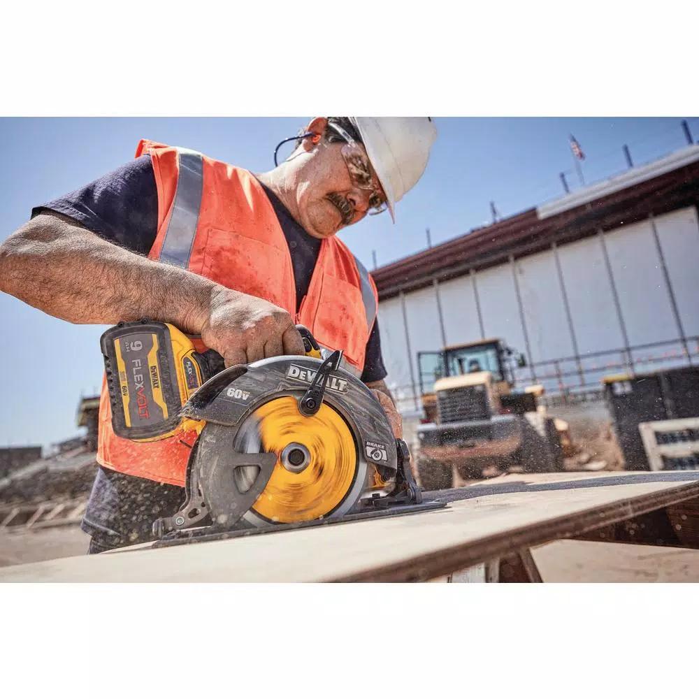 DEWALT FLEXVOLT 60V MAX 7-1/4 in. Brushless Circular Saw & 4-1/2 in. Grinder Combo Kit with (2) 9.0 Ah Batteries