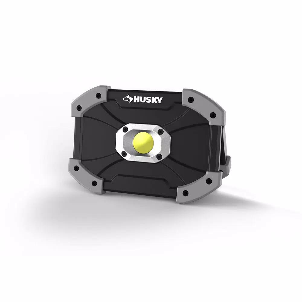 Husky 700 Lumens LED Utility Light with 180° Foldable Handle - Black