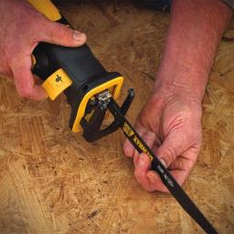 DEWALT 20V MAX XR Brushless Compact Reciprocating Saw Kit with 5.0 Ah Battery thumbnail 13