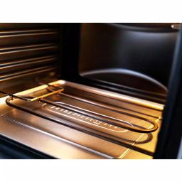 DeLonghi De'Longhi Livenza True European Convection Toaster Oven, 2000W, Stainless Steel thumbnail 4