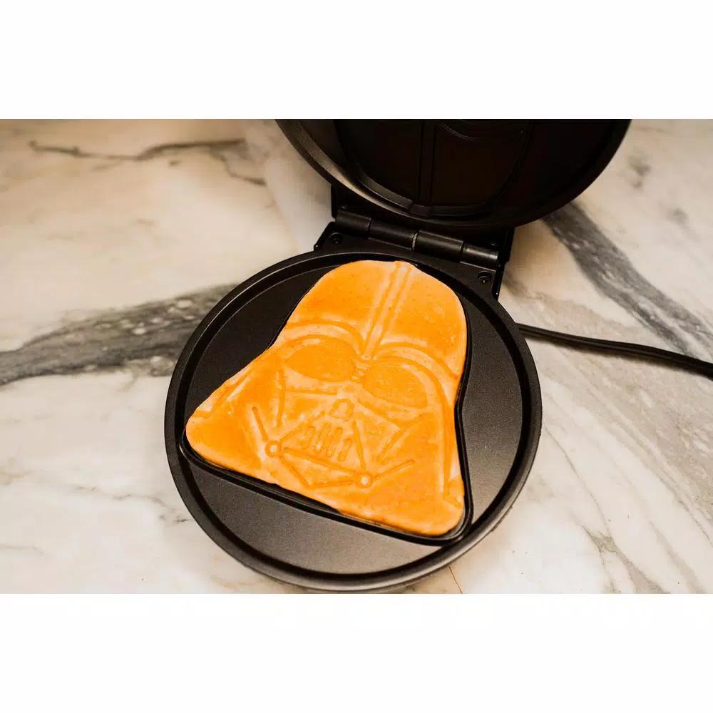 Uncanny Brands Star Wars Darth Vader American Waffle Maker, Black Stainless Steel