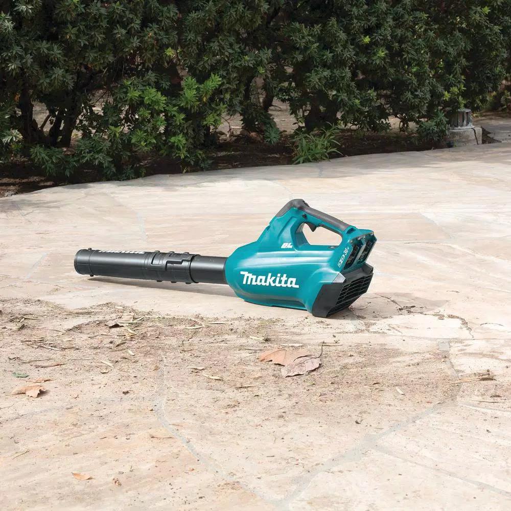 Makita 18V X2 LXT 36V Brushless Blower & 24 in. Hedge Trimmer Combo Kit with (2) 5.0 Ah Batteries & Charger