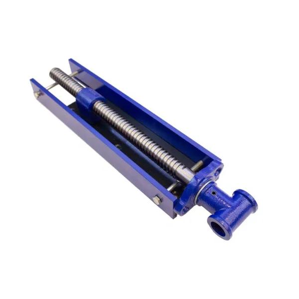Yost Large End Vise, Cast Iron Workholding Hand Tool
