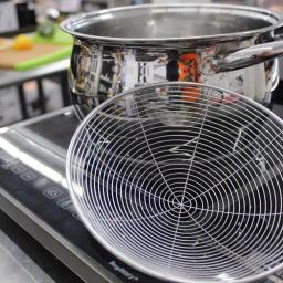 BergHOFF CollectNCook 11 in. Stainless Steel Wok Set with Fernogreen Non-Stick Coating and Wire Skimmer thumbnail 4