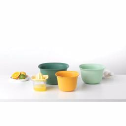 Brabantia 4-Piece Mixing Bowl Set with Colander, Juicer, and Measuring Jug thumbnail 8