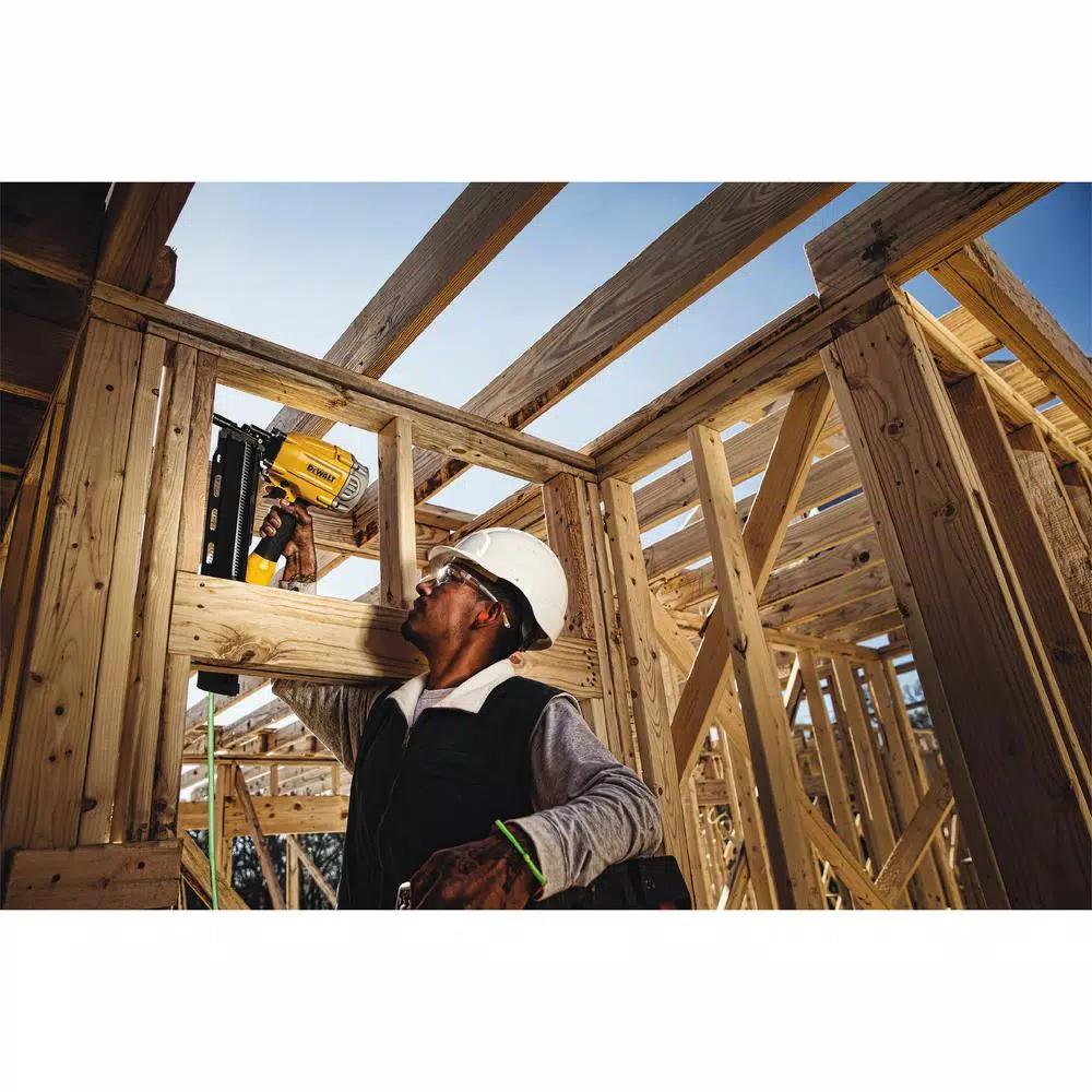 DEWALT DWHS 21-Degree Pneumatic Collated Framing Nailer with 2000-Pack Bonus 3 in. Metal Nails