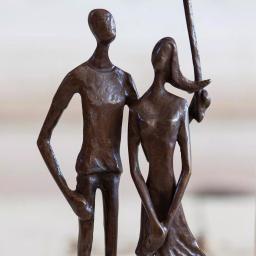 Danya B Loving Couple Under Umbrella Bronze Sculpture thumbnail 3