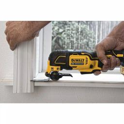 DEWALT 20V MAX Cordless Brushless Oscillating Multi-Tool Kit with 4.0 Ah Battery and Charger thumbnail 6