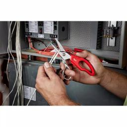 Milwaukee Electrician Snips with Bolt Lock Technology and Ergonomic Handles thumbnail 8